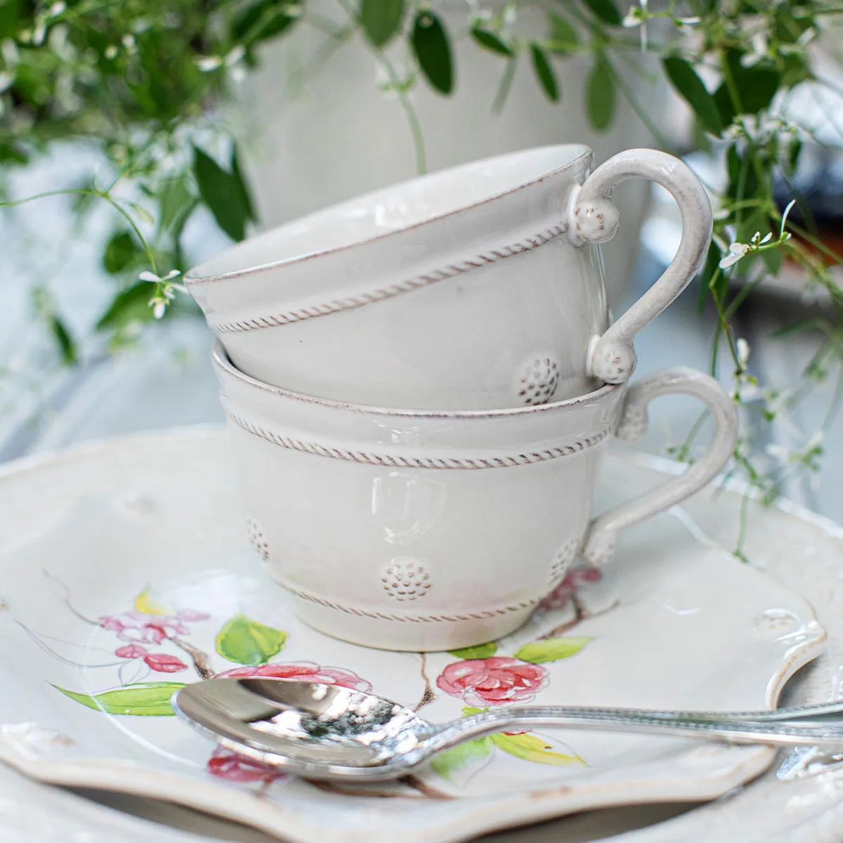 Berry & Thread Teacup - Whitewash