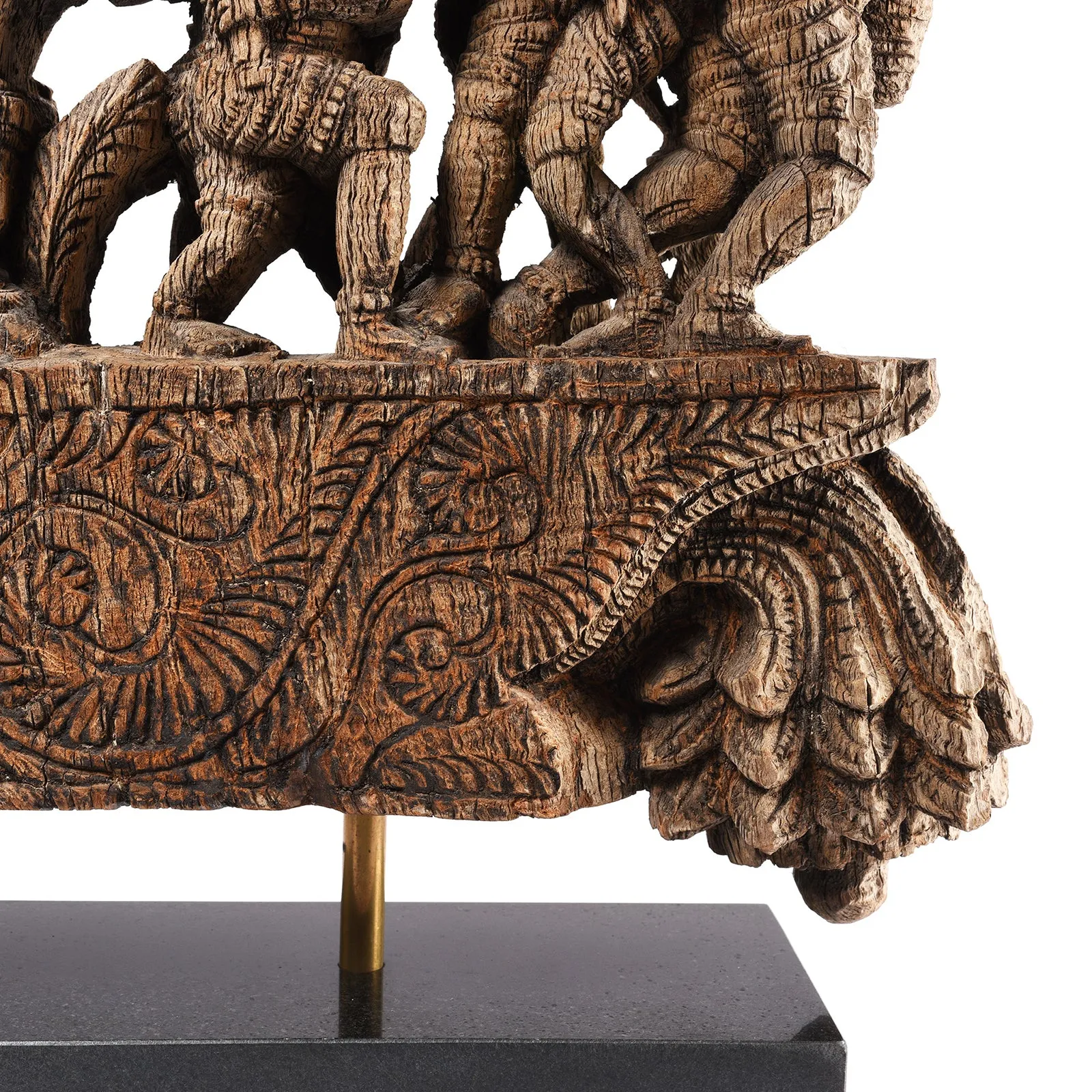 Carved Teak Horse Chariot Carving From Tamil Nadu - 19th Century