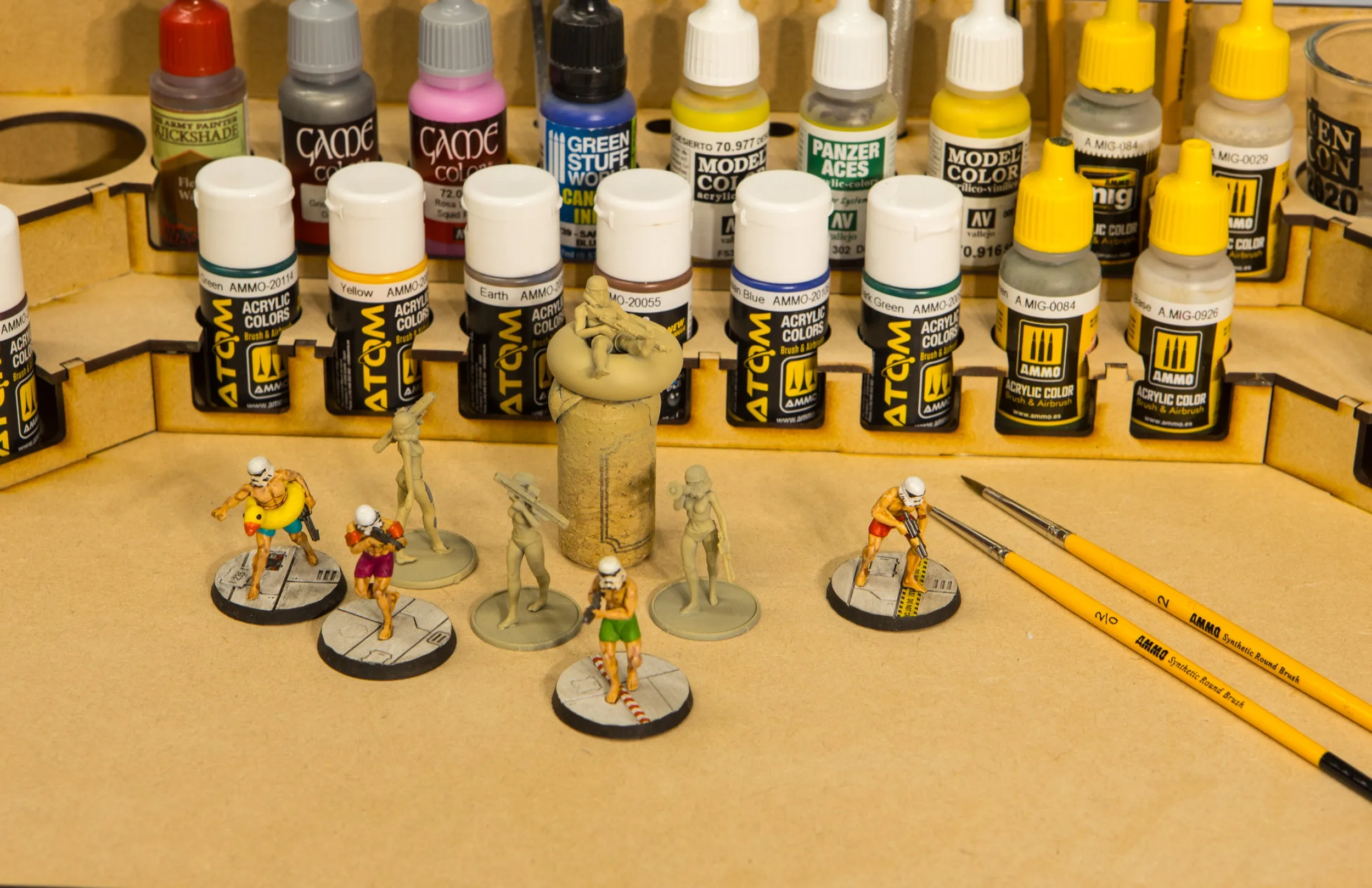 Painting Station Fully Assembled - 26mm, For Vallejo and Army Painter Style Dropper Bottles